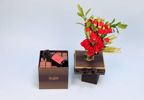 Love Roses with Perfume & Choco 9