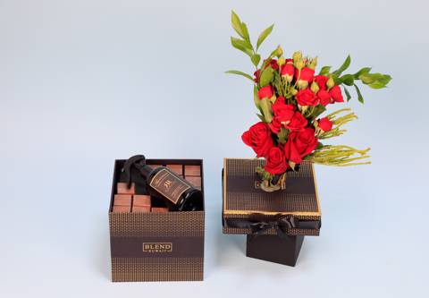 Love Roses with Perfume & Choco 10
