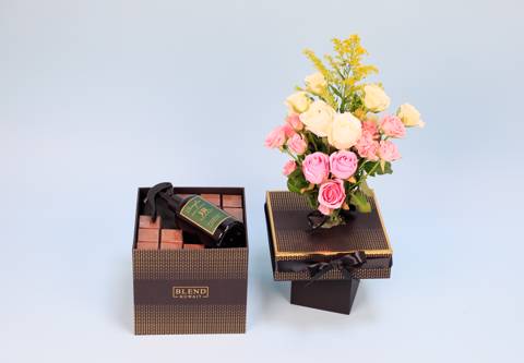 جوري مع عطر وشوكولاتة ٤