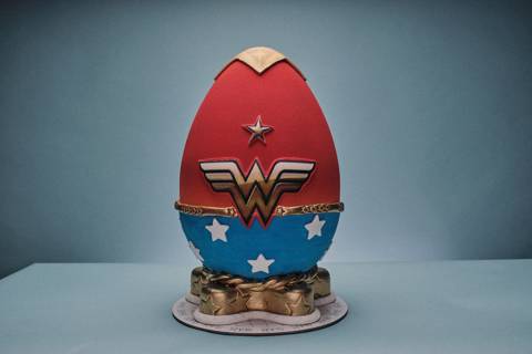 Wonder Woman Hammer Egg