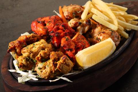 طبق دجاج مشوي مشكل
