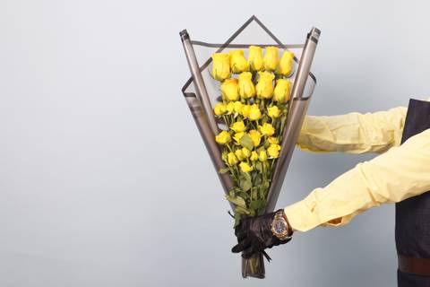 بوكيه الزهور الصفراء ٣