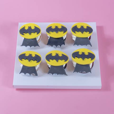 Batman Party Cupcakes