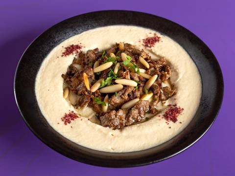 Hummus With Beef