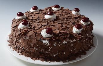 Black Forest Cake - Medium