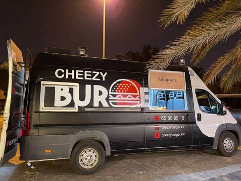 Burger Truck for 50 Persons