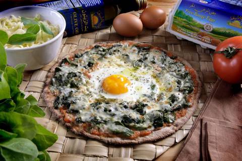 Florentine Pizza with Egg