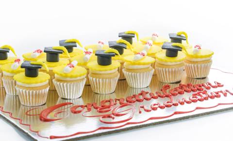 Mini Graduation Cupcakes