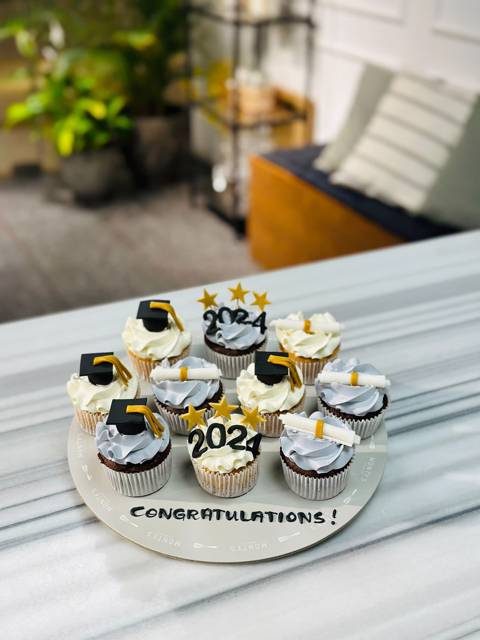 Graduation 2024 Cupcakes