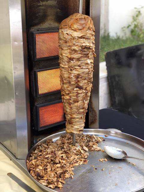 Shawarma Station for 125-135 Persons