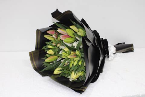 Mix Lilies & Alstroemeria Bouquet
