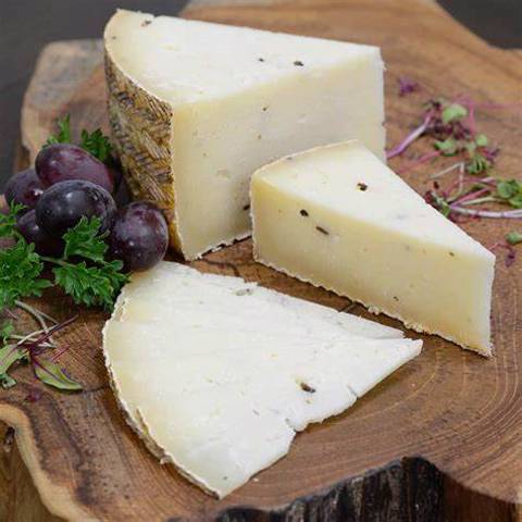 الجبن لا أنتيغوا مع ترفل -  ۲٥۰ جرام