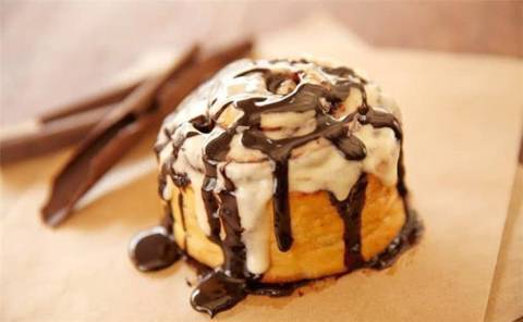 Large Chocolate Cinnabon