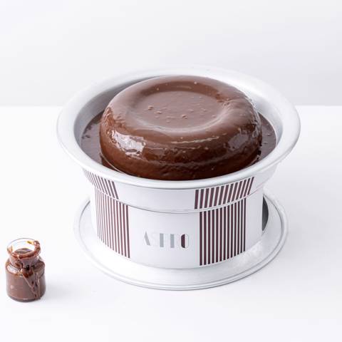 Chocolate Love Cake with Warm Sauce in Hot Heater