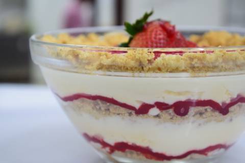 Mix Berry Cheesecake Trifle