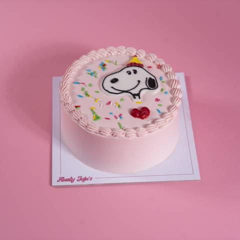 Snoopy Cake - Medium