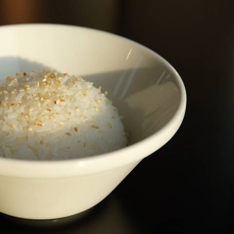 أرز أبيض على البخار