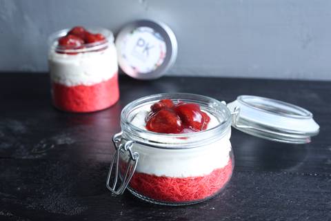 Strawberry Creamy Kunafa Jar