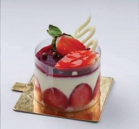 Strawberry Mono Cakes