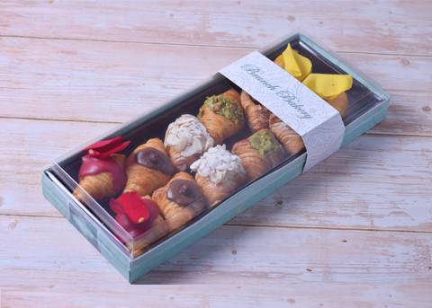 Sweet Croissant Box - Medium