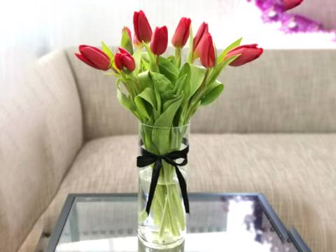 Tulip Vase 1